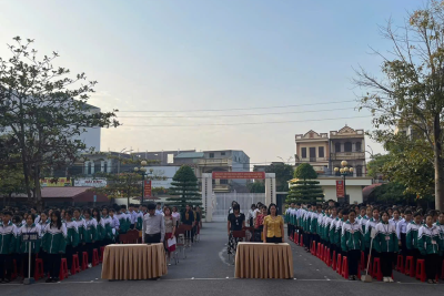 Trường THPT A Hải Hậu tổ chức hoạt động hưởng ứng “Ngày thế giới tưởng niệm các nạn nhân tử vong vì tai nạn giao thông” với chủ đề năm An toàn giao thông 2024 “Thượng tôn pháp luật để xây dựng văn hóa giao thông an toàn”.