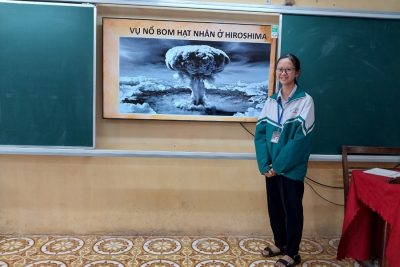 SINH HOẠT CÂU LẠC BỘ HÓA HỌC VỚI CHỦ ĐỀ “HÓA HỌC HẠT NHÂN VÀ THIẾT KẾ MÔ HÌNH PHÂN TỬ”