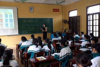 Trường THPT A Hải Hậu thực hiện công tác phòng chống dịch Covid-19