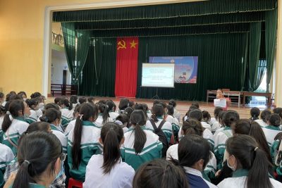 Trường THPT A Hải Hậu tổ chức chương trình Ngoại khóa: “Cung cấp kiến thức, kỹ năng chăm sóc sức khỏe sinh sản vị thành niên, năm học 2022-2023”