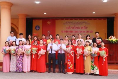 Trường THPT A Hải Hậu tổ chức Lễ tổng kết và tuyên dương thành tích học sinh giỏi năm 2023-2024