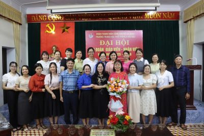 Đại hội chi đoàn giáo viên nhân viên trường THPT A Hải Hậu, nhiệm kỳ 2025-2026