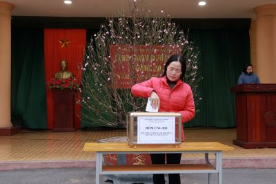 Trường THPT A Hải Hậu tổ chức ủng hộ học sinh có hoàn cảnh khó khăn trong dịp tết Quỹ Mão