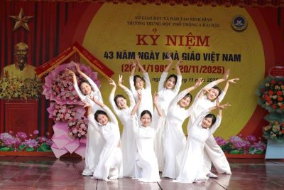 TRƯỜNG THPT A HẢI HẬU LONG TRỌNG TỔ CHỨC KỶ NIỆM 43 NĂM NGÀY NHÀ GIÁO VIỆT NAM (20/11/1982 – 20/11/2025)
