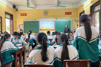 Sinh hoạt chuyên môn nhóm giáo viên Công nghệ theo hướng nghiên cứu bài học
